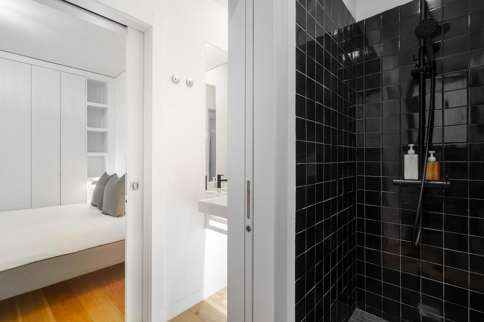 Apartamento Whome Urban Elegance: A Modern Haven In Lisbon's Heart *